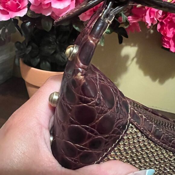 Eric Javits Handbag BrownCroc embossed Leather Push Lock Flap Zip Closure - Picture 4 of 8